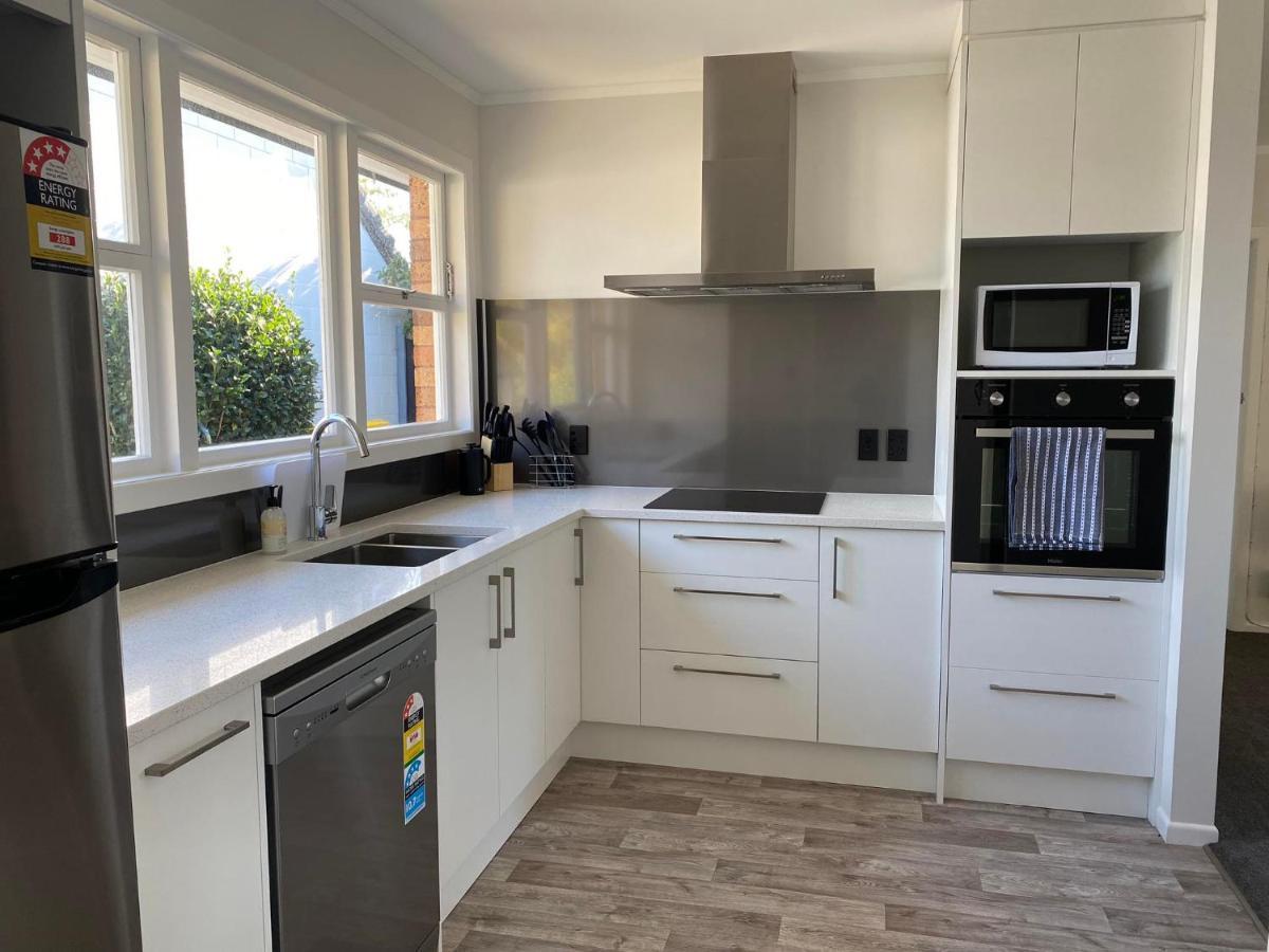 Lovely Newly Renovated Home Hamilton Exterior foto